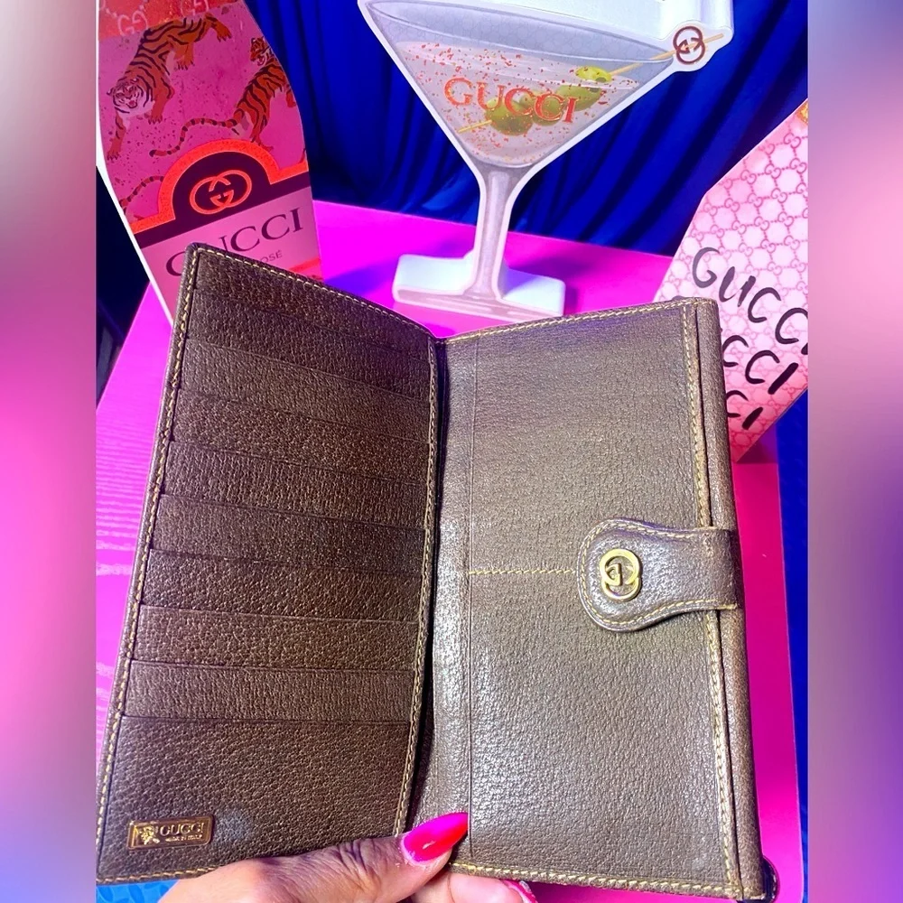 GUCCI “GG” Monogram Wallet, Vintage. GUC